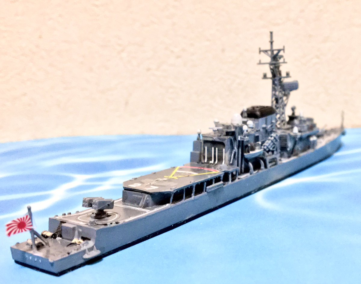 meme_yuzuki's tweet photo. 海自はつゆき型6番艦いそゆき(DD-127)です。1982年4月IHI東京で起工、翌年9月進水、1985年1月23日就役、第1護衛隊群直轄艦に横須賀へ配備。1989年3月第4護衛隊群に1995年3月呉へ転籍。1999年6月佐世保地方隊に佐世保へ転籍。2014年3月除籍されました🙏
 #8日遅れの艦船紹介 https://t.co/JwdxtbiBWK