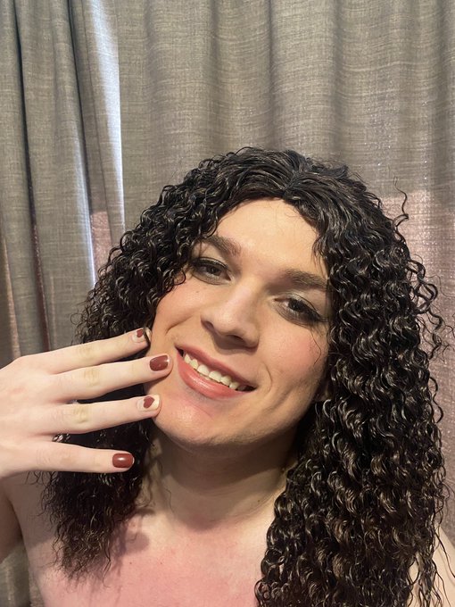 Doesn’t @Peter_287 make the prettiest sissy? 
Yesterday, during his first sissy makeover. Makeup and