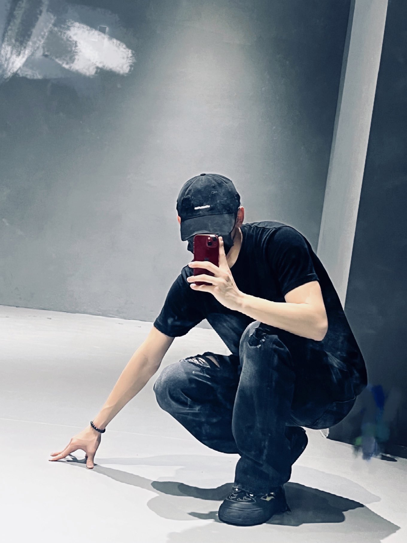 YAOCHEN_OFFICIAL on Twitter: “Burning up in the studio in the cold