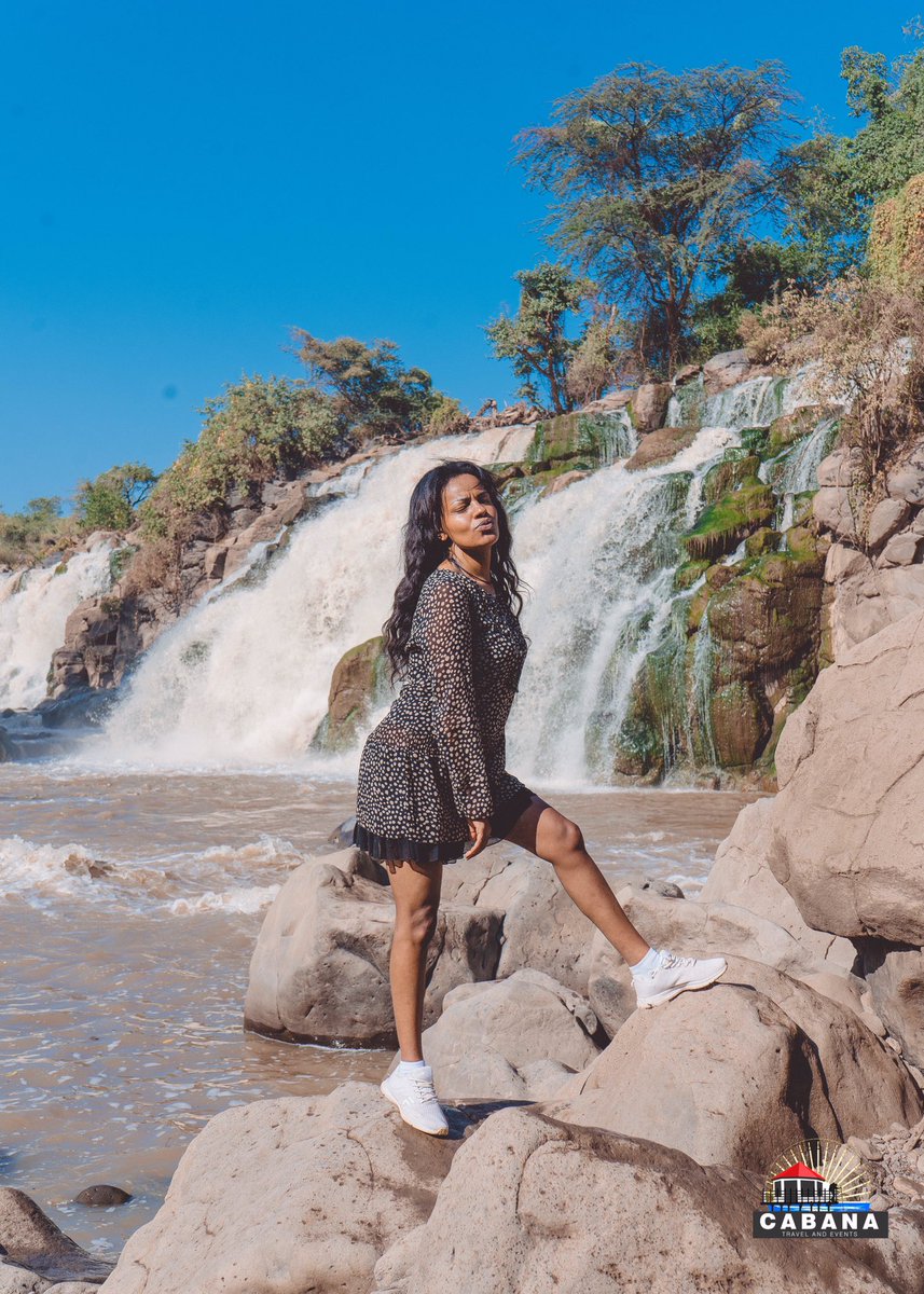 VisitOromia's tweet image. Like a tapestry of spun starlight, the #Awash #waterfalls fall as sheer as a bridal veil over a backdrop of moss-covered stone. The thousands of little streams twinkle like handfuls of silver beads, splashing against the rock and turning droplets into rainbow glitter as they go.