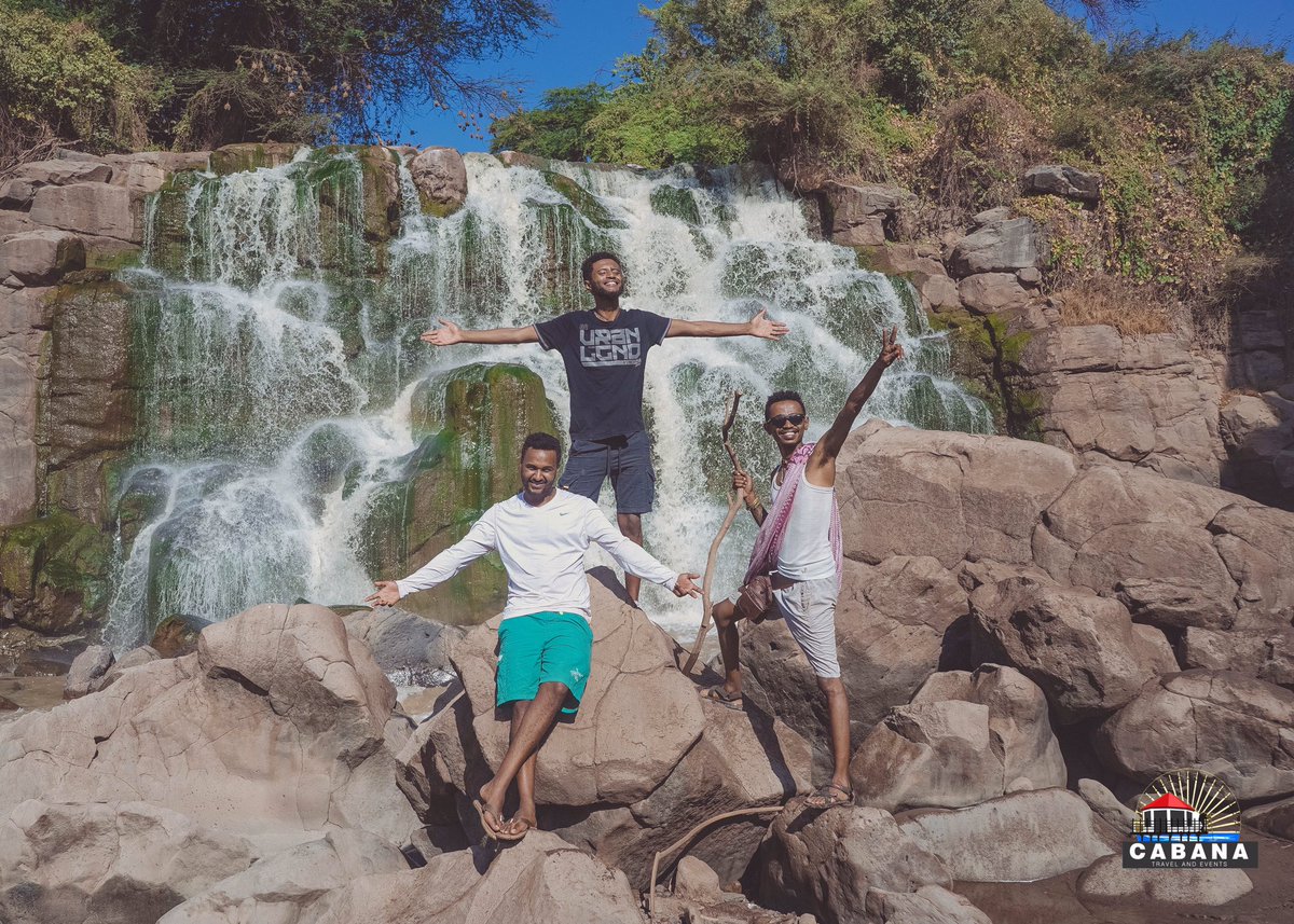 VisitOromia's tweet image. Like a tapestry of spun starlight, the #Awash #waterfalls fall as sheer as a bridal veil over a backdrop of moss-covered stone. The thousands of little streams twinkle like handfuls of silver beads, splashing against the rock and turning droplets into rainbow glitter as they go.