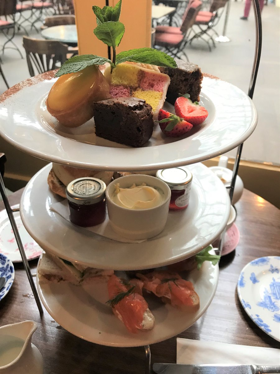 London via Surrey tweet media