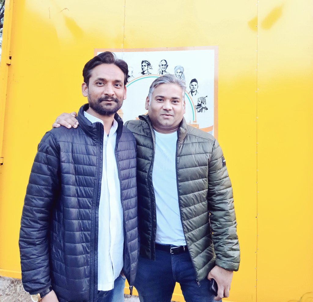 Arshadmpcm's tweet photo. बेबाक, दमदार हर गरीब मजलूमों की आवाज हर समाज के साथ खड़े रहने वाले सुप्रीम कोर्ट अधिवक्ता बड़े भाई @ehteshamhashmi2 जी को यौमे पैदाइश की बहुत बहुत मुबारकबाद 💐💐 https://t.co/yRtdSf9N22