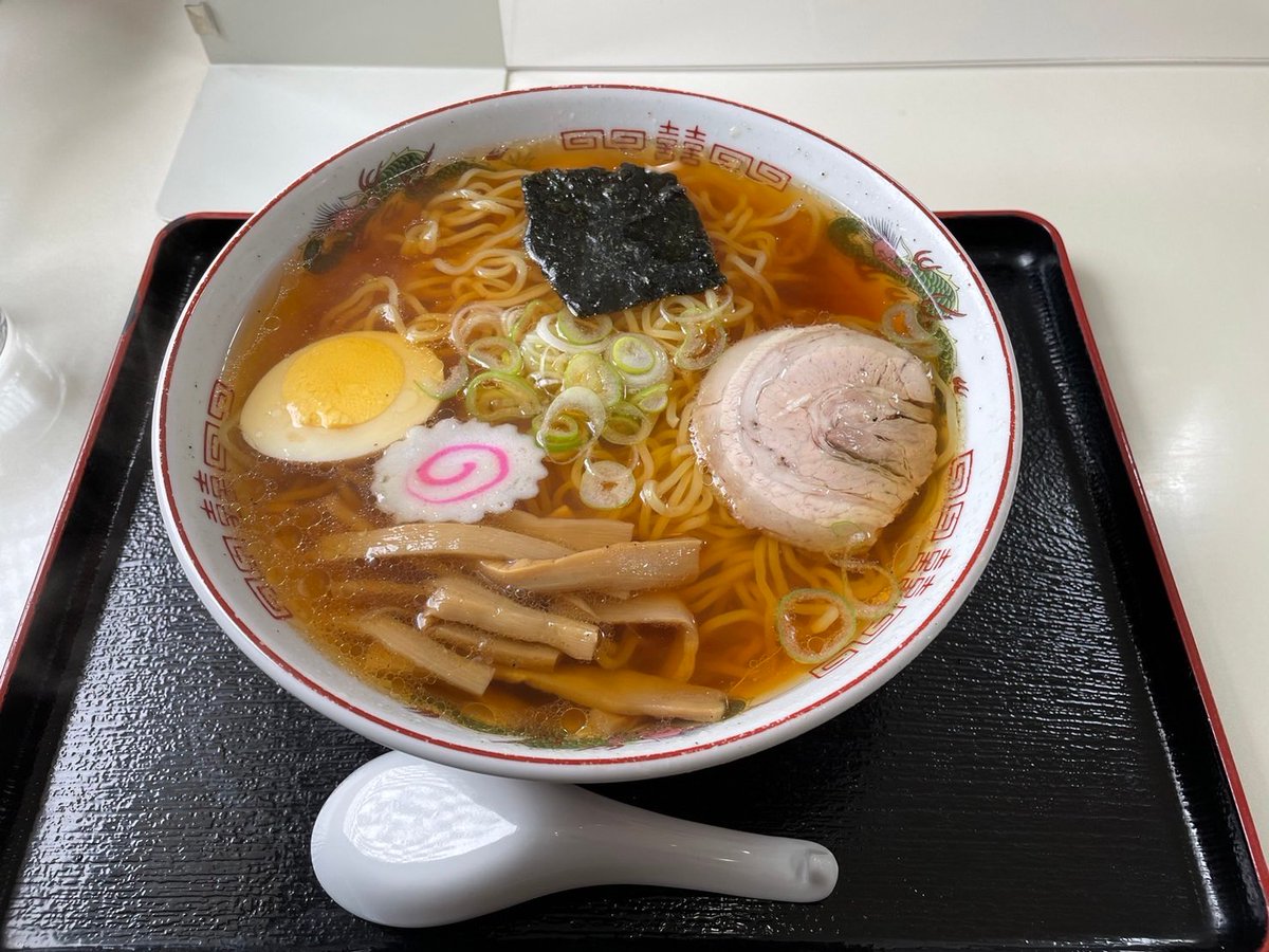 YMmisesapo's tweet photo. 🍜山形ミセサポ🍜

🍜#ラーメン #中村家🍜
🗾山形市城南町2-10-6

コクのある #クセ中 は絶品！
澄んだスープが奥深い #鯛だし醤油ラーメン もおすすめです

✨お店を盛り上げて、山形を元気に✨
#きくち文昭 #山形市 #山形 #ミセサポ #きくちから
#中華そば #鯛だし #山形ラーメン #醤油ラーメン https://t.co/lIuMIcPCEf