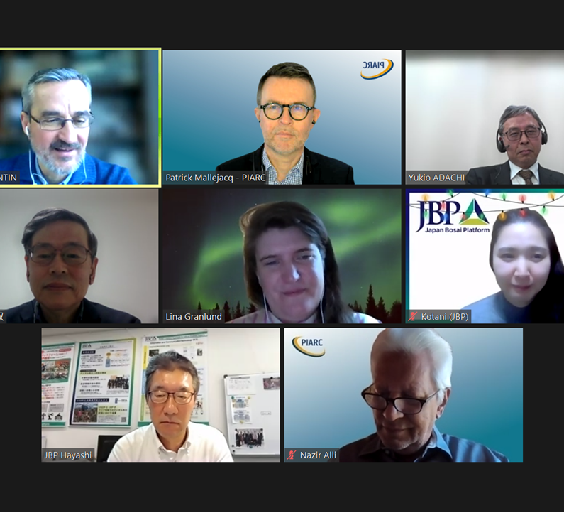 👏Thank you to #Japan Bosai Platform and to the Japanese government!

🤝They contributed extensively to our new online manual on #disastermanagement
Today we signed a memorandum to formalise this very welcome collaboration.

👉disaster-management.piarc.org/en
👉bosai-jp.org