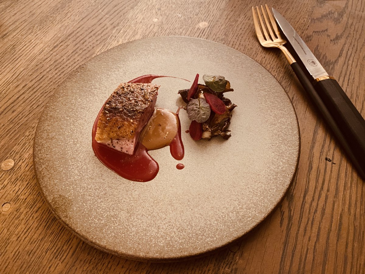 MichelinGuideUK's tweet image. Two servings of duck really shone out on the creative tasting menu @FurnaRestaurant 
#Brighton