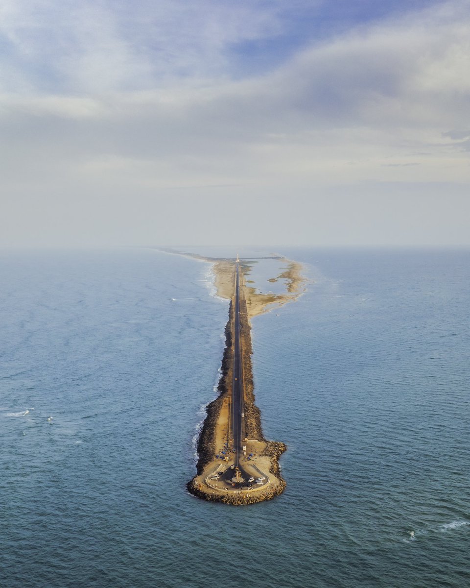 The last road of India😍
#dhanushkodi #tamilnadu #IncredibleIndia