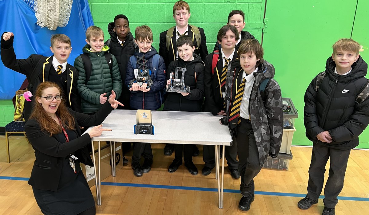 Students from @crispinschool were busy in the VEX Robotics after school club before attending the regional competition last week. We're delighted that one group has qualified to take part in the National Competition at the beginning of March!

Congratulations! 👏👊

#TeamWessex