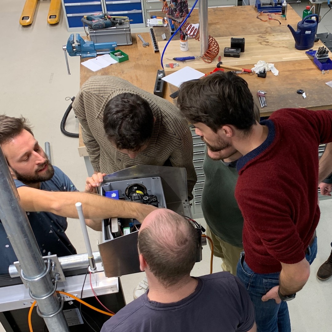 geobrugg's tweet photo. In January, our colleagues completed a training course on the topic of the DEFOX® deformation camera system.
The training consisted of indoor and outdoor lessons.
(According to the photos, the terrain required the use of sleds ;-)
@Geoprevent #Defox #geomonitoring https://t.co/ABk8uCHcru