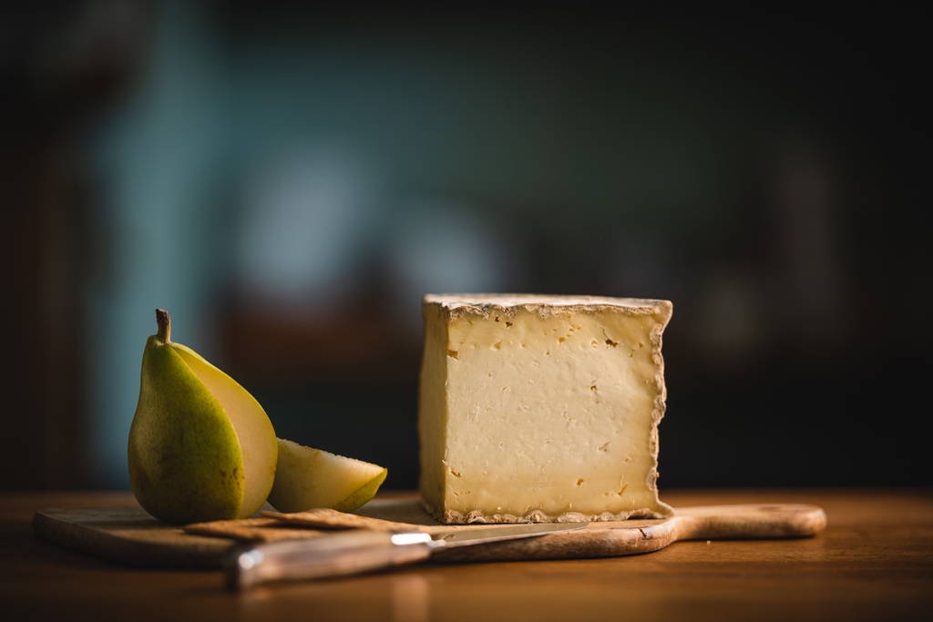 Gorwydd; awarded 7th best cheese in the world at the 2022 World Cheese Awards from a choice of 4450 cheeses! Want to know what all the fuss is about? Order Gorwydd through our online shop, at Borough Market and a selection of delis across the UK

#rawmilk
#gorwyddcaerphilly