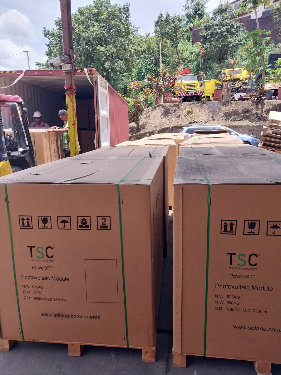 Traditional request to the President of Fiji to grant his blessing on the project of solarizationof the state house of Fiji received.  We look forward to the  launch of the regional initiatives Feb.16    🇮🇳 🇫🇯 🇹🇴 🇹🇻  🇫🇲 🇵🇼🇻🇺🇹🇱🇸🇧🇰🇮🇲🇭