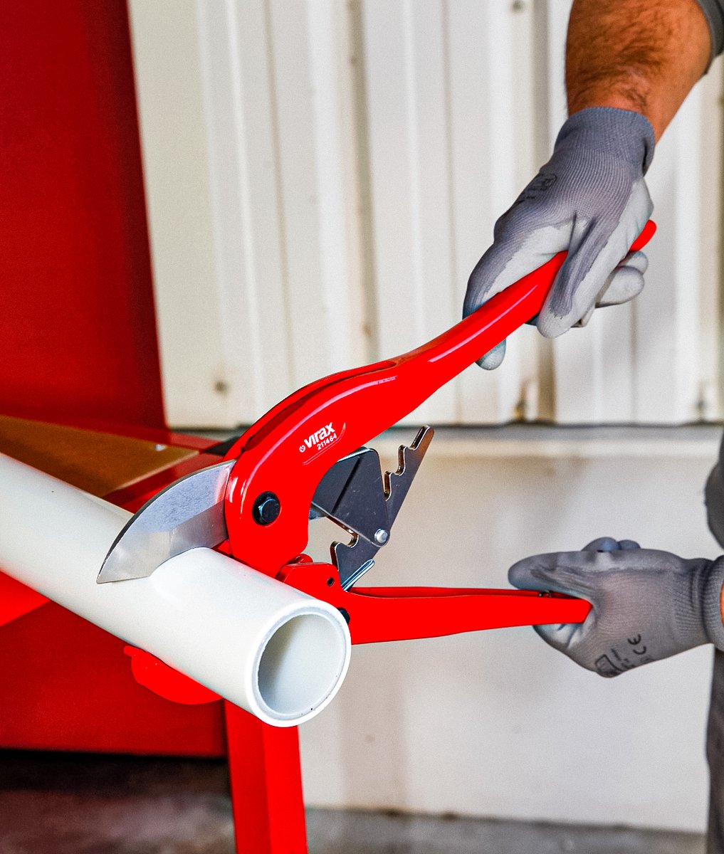 ViraxOfficial's tweet photo. Une meilleure prise en main avec nos coupe-tubes plastique 63-40-35 mm.
➜ Idéal pour une coupe rapide des tubes en PVC, PP, PE, PER, ABS, PEHD.
https://t.co/tlMhidk34B
REF 2114
#virax #plumbertools #artisan #madeinfrance #pourquesexprimevotretalent https://t.co/htlRTGJ671