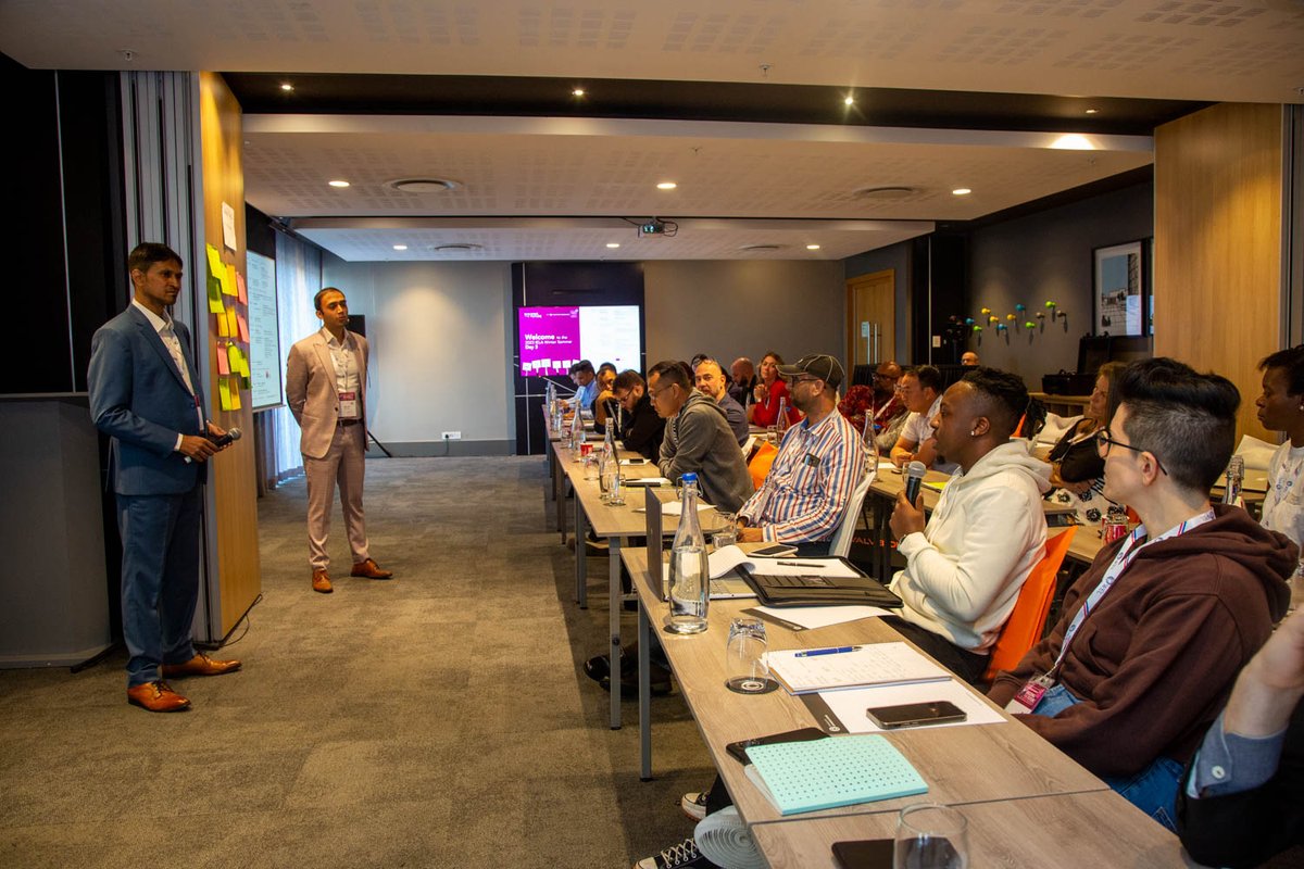 IELAWORLD's tweet image. During #IELAWS23 Ujjwal Gupta with BIG Logistics India &amp;amp; Rajath Naik with R.E. Rogers India, both members of the Education &amp;amp; Training WG, presented the session about the #exhibitionlogistics Tariffs &amp;amp; Calculations
#tariffs #customs #clearance #inbound #logistics #freightforwarder