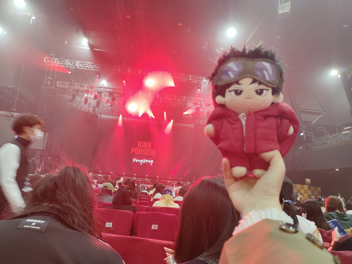 kengwangfei's tweet photo. My baby, we're here. 
🕰 APO TIME🕰  
@Nnattawin1 
#Nnattawin   
#apocolleagues https://t.co/1KcFY17xKU