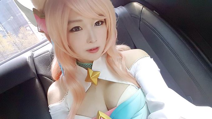 Twitterのコスプレ画像17