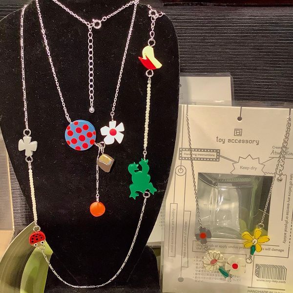 jamechakana's tweet photo. カラフルでポップでキッチュでシックなアクセサリー
toy accessory
2/2から2月いっぱい
ポップアップショップ開催
お楽しみに💕
ディスプレイ完了‼️
どれも可愛くてテンション上がる💕
#ポップアップショップ #toyaccessory #トイアクセサリー #キッチュなアクセサリー #プラスチックジュエリー https://t.co/wQ50yOZGtD