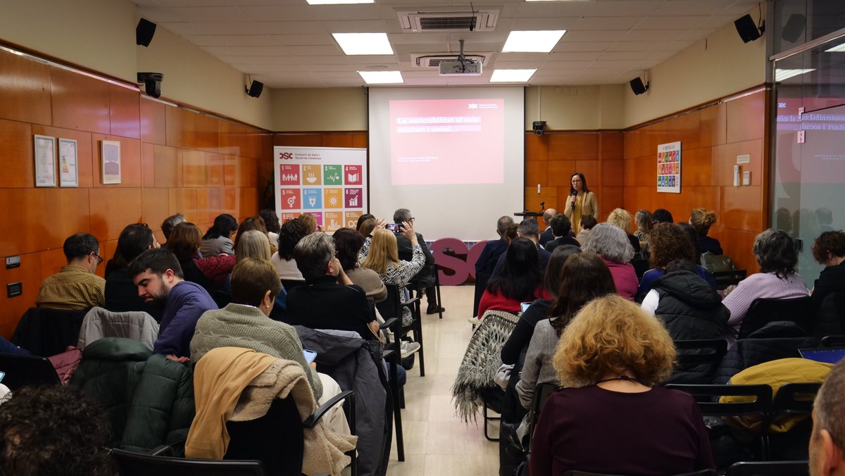 CSC_Consorci's tweet photo. 📢 Comença la presentació de la 📄👩🏾⚕️🌍 Guia de sostenibilitat per al sector salut i social del #ConsorciCSC.
🫱🏾🫲🏽 Pretenem acompanyar els #associatsCSC en el desenvolupament i consolidació d'un model de gestió sostenible, amb orientació a l'assoliment dels ODS de l'Agenda 2030. https://t.co/aZzONlBE6L