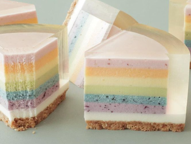 daily_dolce's tweet photo. Rainbow jelly cheesecake by cooking_tree https://t.co/K6ftnaozLX