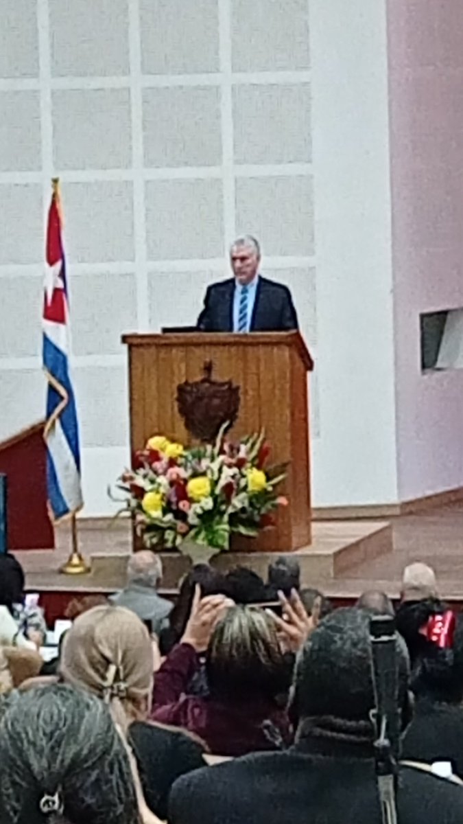 EPRaulCorrales_'s tweet photo. Apertura a lo grande del Congreso Internacional Pedagogía 2023, Conferencia inaugural del Dr. Miguel Díaz Canel Bermúdez y Presidente de Cuba. @CubaMined @IzquierdoAlons1 @CalderonPineiro https://t.co/sVCmf6SDxB