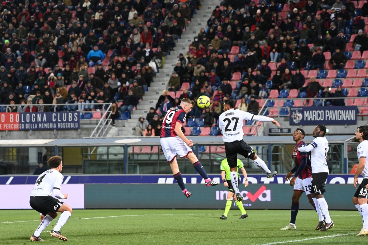 Defenders when they have to mark Fergie: "Awwww, jeezy peeps, man"

#WeAreOne