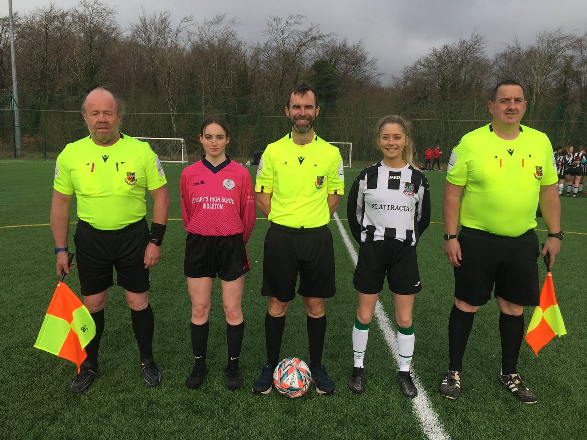 ⏰ FULL TIME IN EXTRA TIME

👉 <a href="/StMarysMidleton/">St Mary's Midleton</a> 1️⃣-2️⃣ <a href="/StAttractasCS/">STAttractasCS</a> 

🏆 #SeniorGirlsCup

👏 What a game of football, well done to both teams who served up some fantastic entertainment in Ennis this afternoon