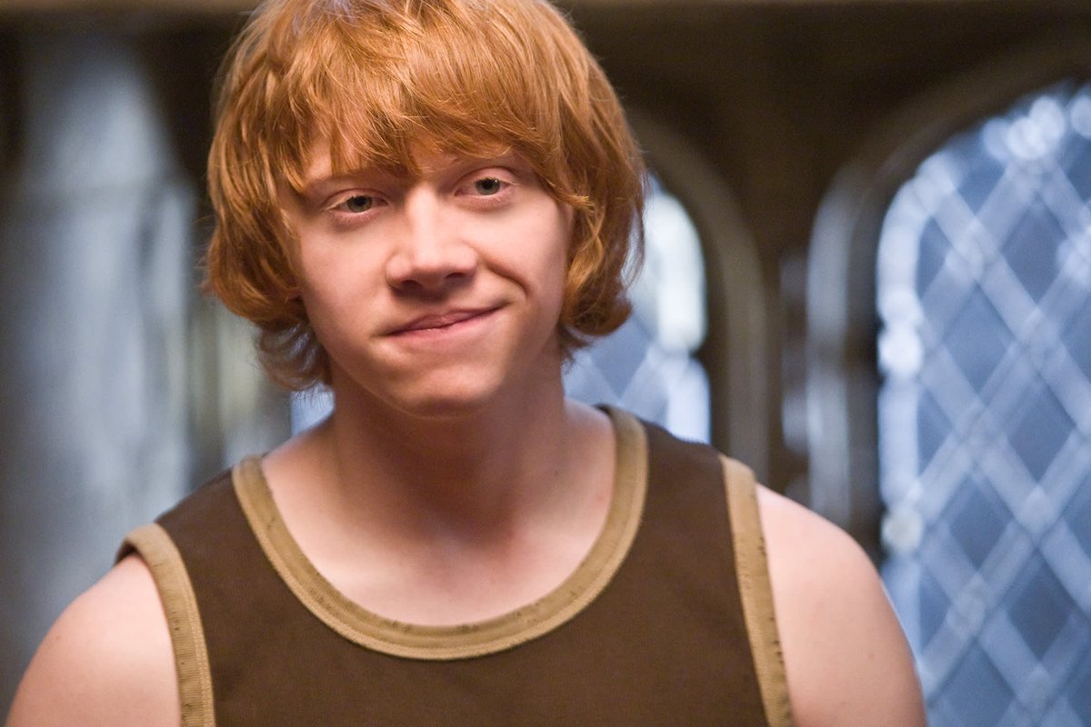 JVCom's tweet image. Rupert Grint est prêt à reprendre son rôle de Ron Weasley pour un nouveau film Harry Potter !

"C’est un personnage qui est important pour moi ! J’ai grandi et nous sommes en quelque sorte devenus la même personne."