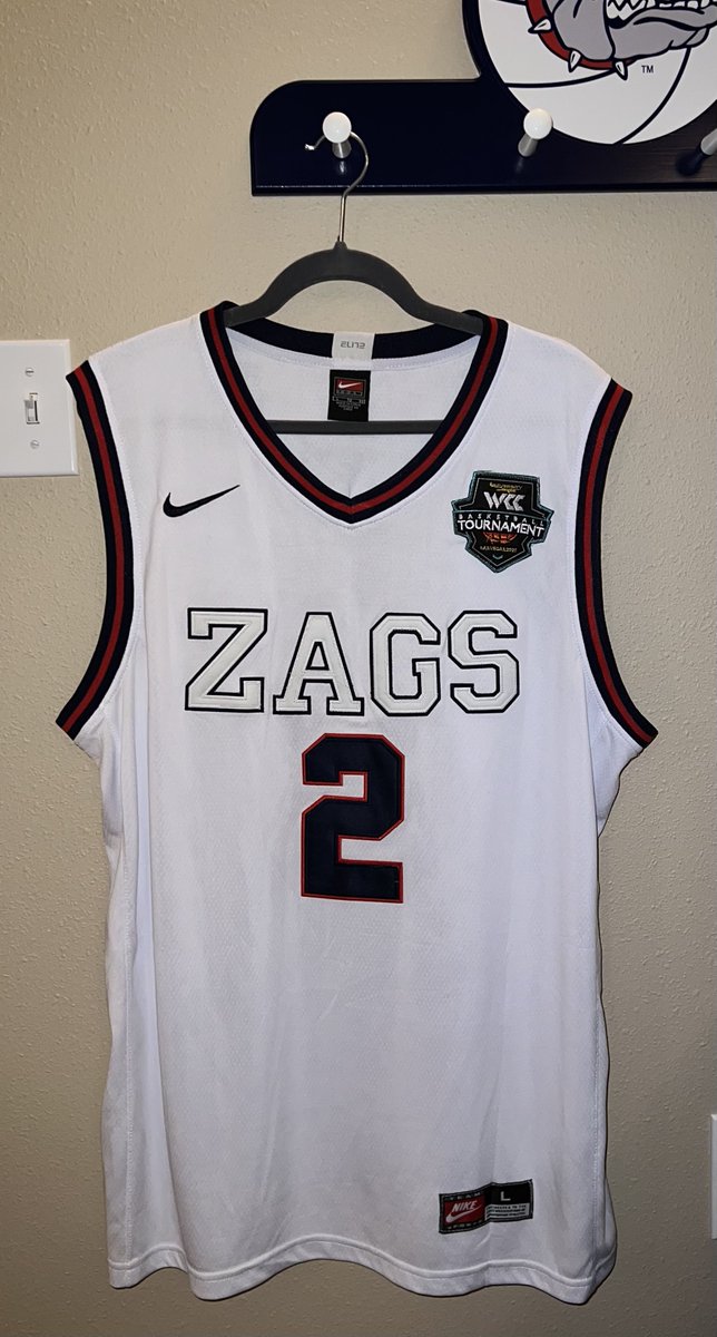ZagsChick 🏀 tweet media