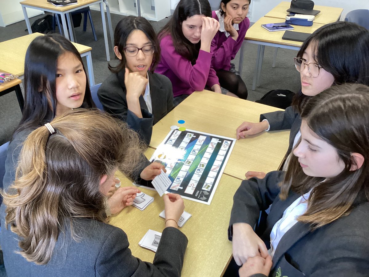 BGS_DigitalC's tweet photo. #BGSY7 @BedfordGirlsSch playing the #cybersecurity game in #PSHE this afternoon. https://t.co/JZinUyFKhB