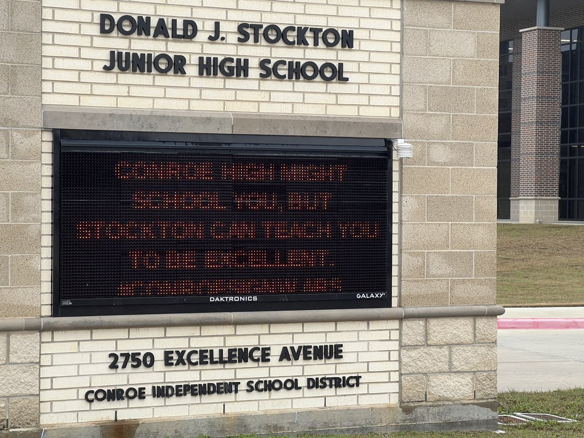StocktonCISD's tweet photo. You know the Stallions had to get involved in the #signwar @Tasha_Smith78 @CarltonTodd5 @NewSchoolAP1 @Stockton_TxHist @StocktonJH_TV @PeetJHCISD @ConroeCourier @ConroeISDSupt #excellenceonexcellence https://t.co/1PjEbJLo4m