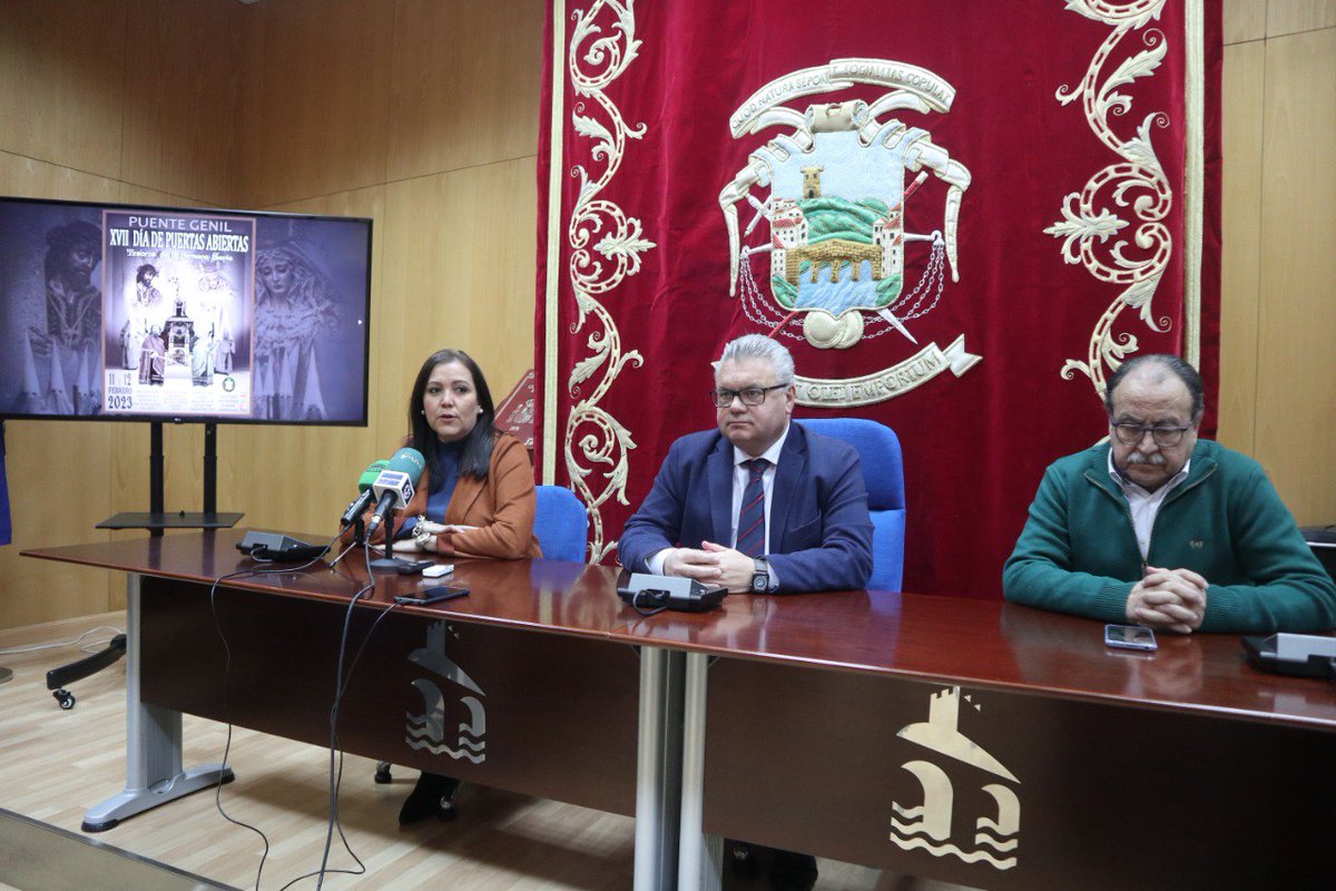 En la misma línea, la concejala de Turismo, <a href="/_AnaCarrillo_/">Ana Carrillo</a>, animó a los pontanenses, y a quienes deseen visitar Puente Genil en esos días, a participar en unas jornadas “que van a convertir a nuestra localidad en escaparate de tradición e historia”. 🧵