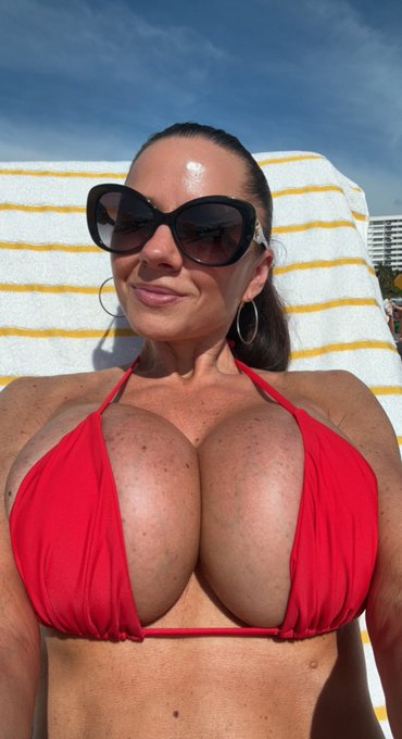 Solar Panels hehehe https://t.co/NM6XZoCKot<a href="/tag/purple"class="tags"><span>#purple</span></a><a href="/tag/bikini"class="tags"><span>#bikini</span></a><a href="/tag/pink"class="tags"><span>#pink</span></a>