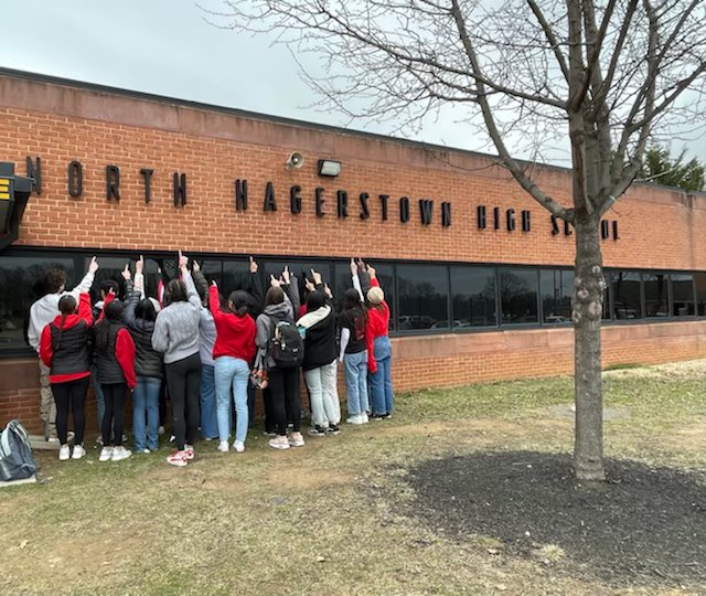 HubsNHHS's tweet image. NHHS participated in the Red Sand Project today to raise awareness for human trafficking. #RedSandProject #HUBPride #CommunityAwareness