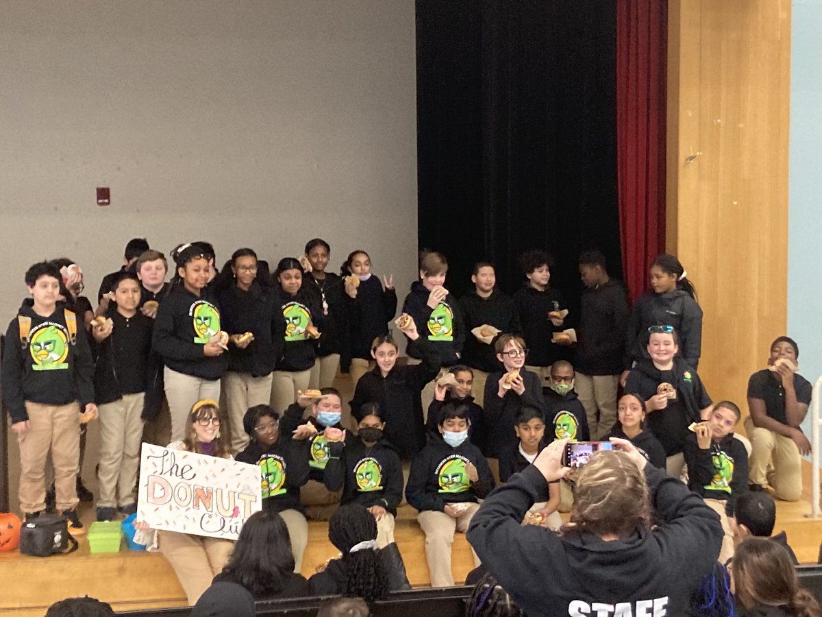 BSTEM6thGrade's tweet photo. Student of the Month https://t.co/i8LPXzvAJB