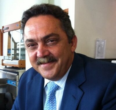 Se nos ha ido un hombre comprometido con Orihuela que luchó por conseguir un mundo mejor.

Tuve la suerte de ser su compañero en el colegio y en la vida, compartiendo ilusiones, proyectos y amistad.

Gracias Andrés por todo lo que has aportado a tu pueblo y a tus amigos.