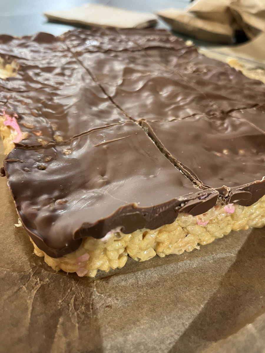 G20YouthProject's tweet photo. Our team absolutely smashed it today! 👏🏽
They made chicken strips w salad & rice krispie cakes for our Street Food Project in the Wyndford & for our Family Support Group tomorrow. Well done to our YP, Kami & chef Charlie! ⭐️ @ClevedenSec42
#YouthWorkMatters #SchoolProgramme https://t.co/tW6WhG5m8K