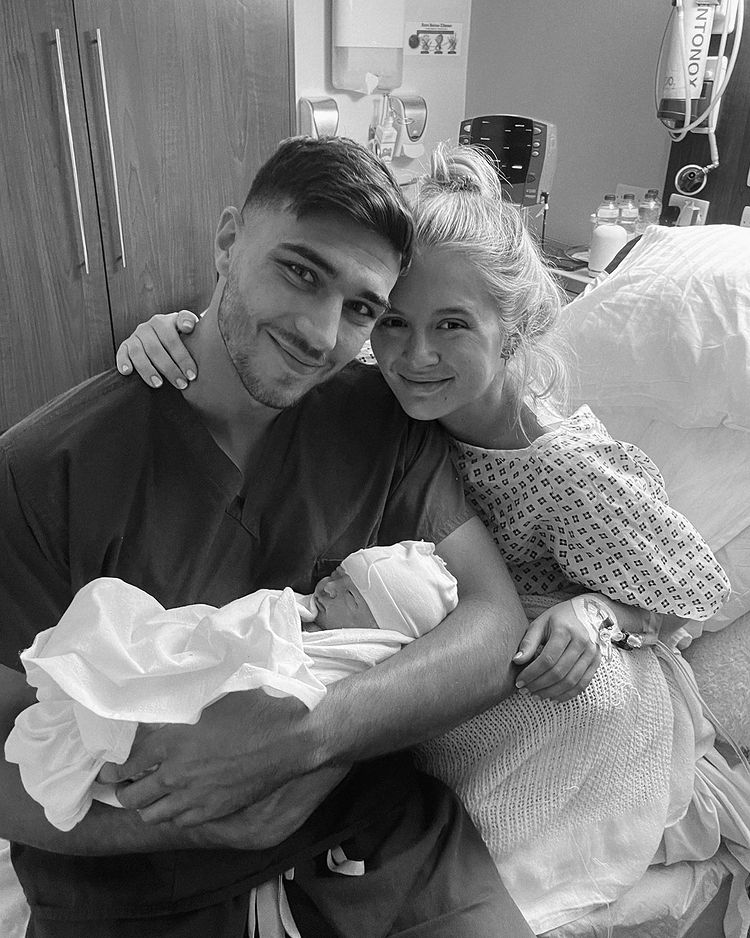 Congratulations to Molly Mae &amp; Tommy on the birth of their baby girl 👼🏼💕