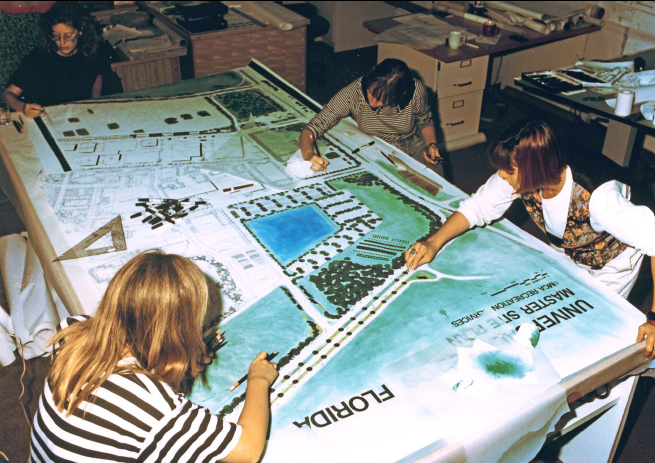 FORRECdesigns's tweet photo. THROWBACK: FORREC team members hard at work designing a plan for Universal Studios Florida! Some things never change 🙂

#FORREC #FORRECDesigns #TB #throwback #throwbacktuesday https://t.co/t3IjWuioVx