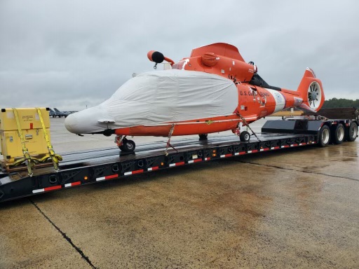 LogisticsLight's tweet image. Hard work pays off. Our customers were impressed with Radiant Light's ability to handle their most important cargo last time, that they trust us again to keep providing excellent service. These are just the small steps into something much larger!