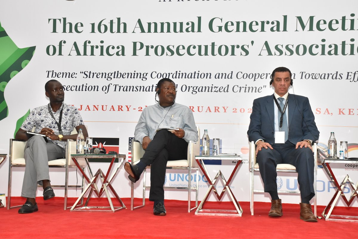 ODPP_KE's tweet photo. National Assembly Speaker Rt. Hon. Moses Wetangula has told prosecutors to fight crime in Africa regardless of geographical boundaries. This will keep all of us safe!
#HakiNaUsawa #APAConference #StopTOC @ApaAfrican @UNOPS_Kenya https://t.co/INZCrdnUZa