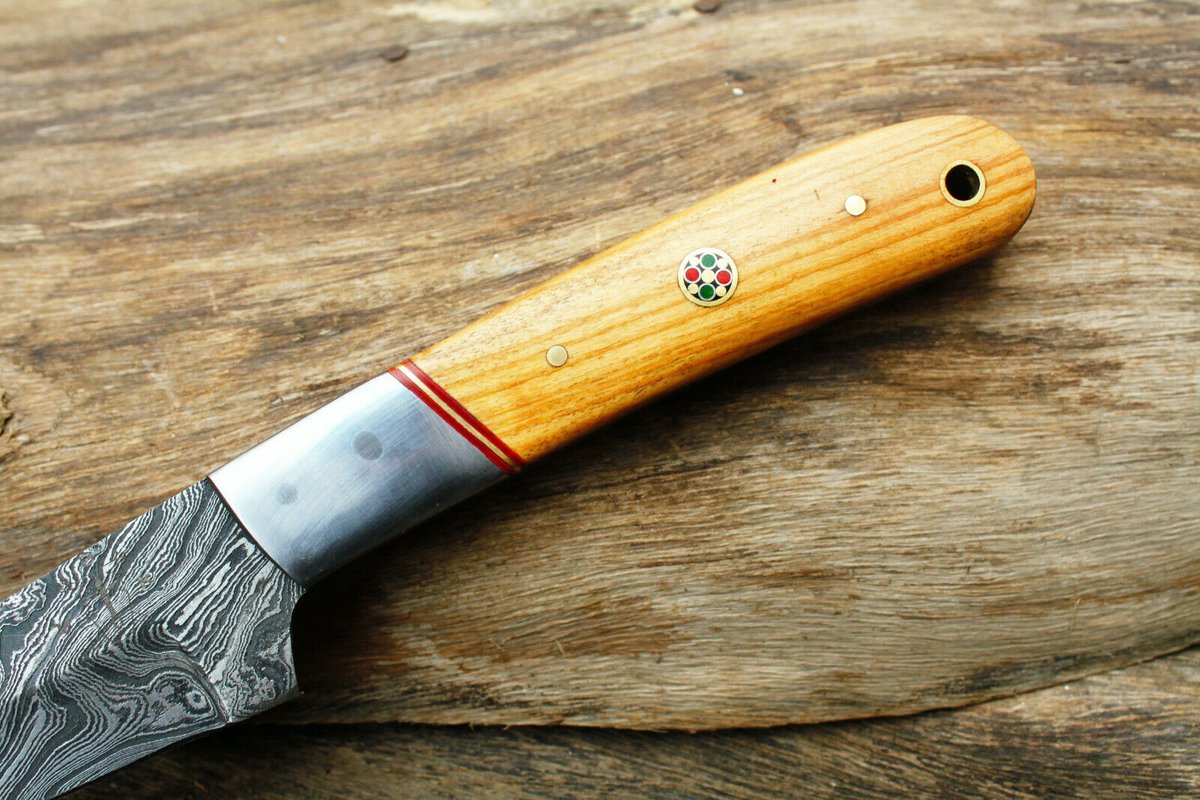 BellaBlade4's tweet photo. Custom Handmade Damascus Steel Blade Chef Knife &Unique Handle
#Knife #knives #kitchenKnives #knifemaker #KnivesSet #knifesale #customorder #HandmadeGift #Chef #customHandmade #survival #sharpblade #sharpcutting #Forsale #bbq #Cowboy #axe #cuttingwood #everydaycarry https://t.co/AxqWTnRbw1