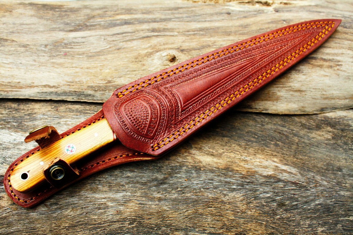 BellaBlade4's tweet photo. Custom Handmade Damascus Steel Blade Chef Knife &Unique Handle
#Knife #knives #kitchenKnives #knifemaker #KnivesSet #knifesale #customorder #HandmadeGift #Chef #customHandmade #survival #sharpblade #sharpcutting #Forsale #bbq #Cowboy #axe #cuttingwood #everydaycarry https://t.co/AxqWTnRbw1