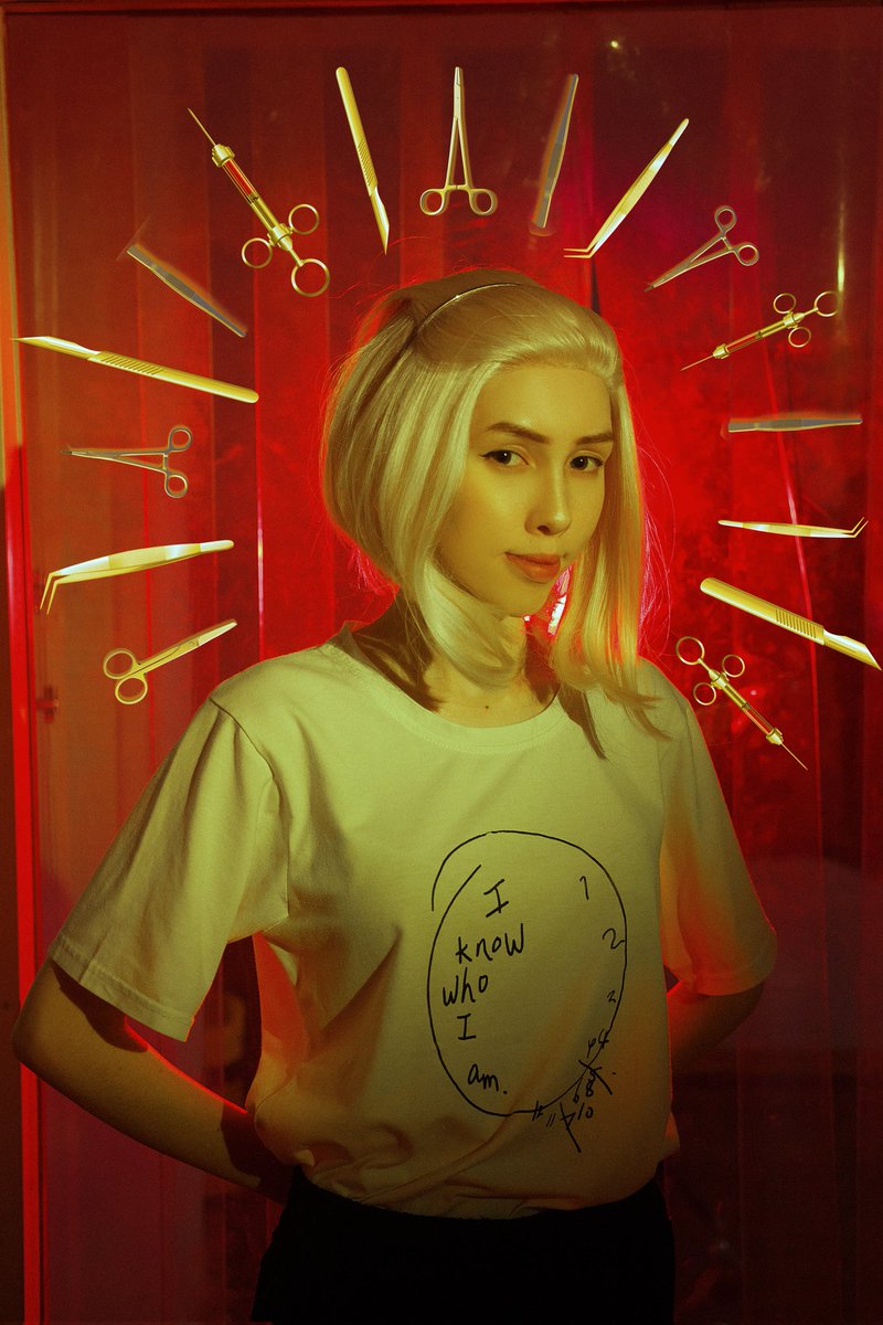 Авторы идеи и референсов: <a href="/Moon_FnaferQ/">MoonFnaferQ 🔞</a> и <a href="/intphell/">юлиан аристов.</a> 
Лера: Байкал
Разумовский: <a href="/rins_lover/">Пани Саня🕊️</a> 
Фотограф: <a href="/bertranblack/">beware of the dog</a>
Помощь: <a href="/Sabrina98407384/">Йогурт с манго</a>

#чумнойдоктор #разумовский #лерамакарова #чумнойдокторкосплей #bubblecomics #bubblecomicscosplay #франкау