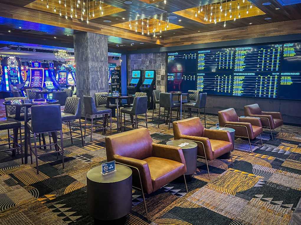 Caesars Sportsbook opens at Downtown Grand Las Vegas

The first Caesars Sportsbook location in downtown Las Vegas has opened ahead of the Super Bowl.

