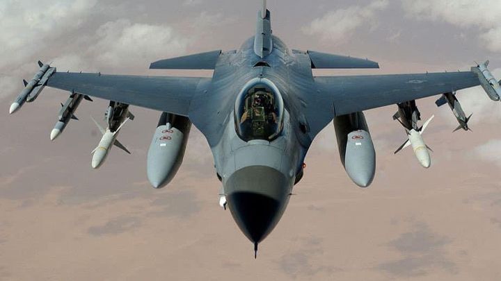 Support4Freedom's tweet photo. CÂU HỎI NGHIÊM TÚC:
F-16 có thể làm gì cho Ukraine mà máy bay chiến đấu hiện tại của họ không làm được❓ Hay đơn giản chỉ là vấn đề bù lỗ những thiệt hại?❓
👁️👉🏾https://t.co/W2Sz9Fw0LF
☝🏽
#UkraineWar #UkraineRussiaWar #stopPutin #Bakhmut #Kherson #Soleda https://t.co/j1iPXqmv2j