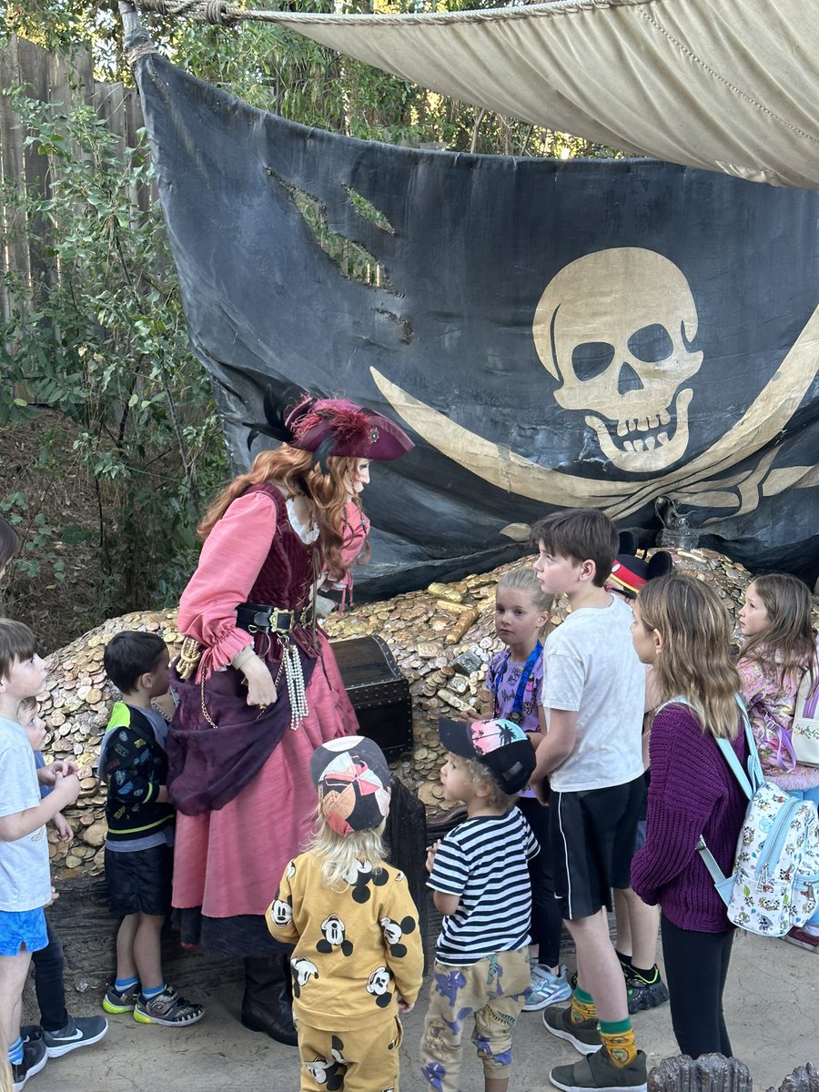 tarahchieffi's tweet photo. Stumbled upon one of those Disney magic moments at @Disneyland last weekend. Redd hopped on our ferry to the Pirate’s Lair and led us on a treasure hunt! https://t.co/gIEhiF87do