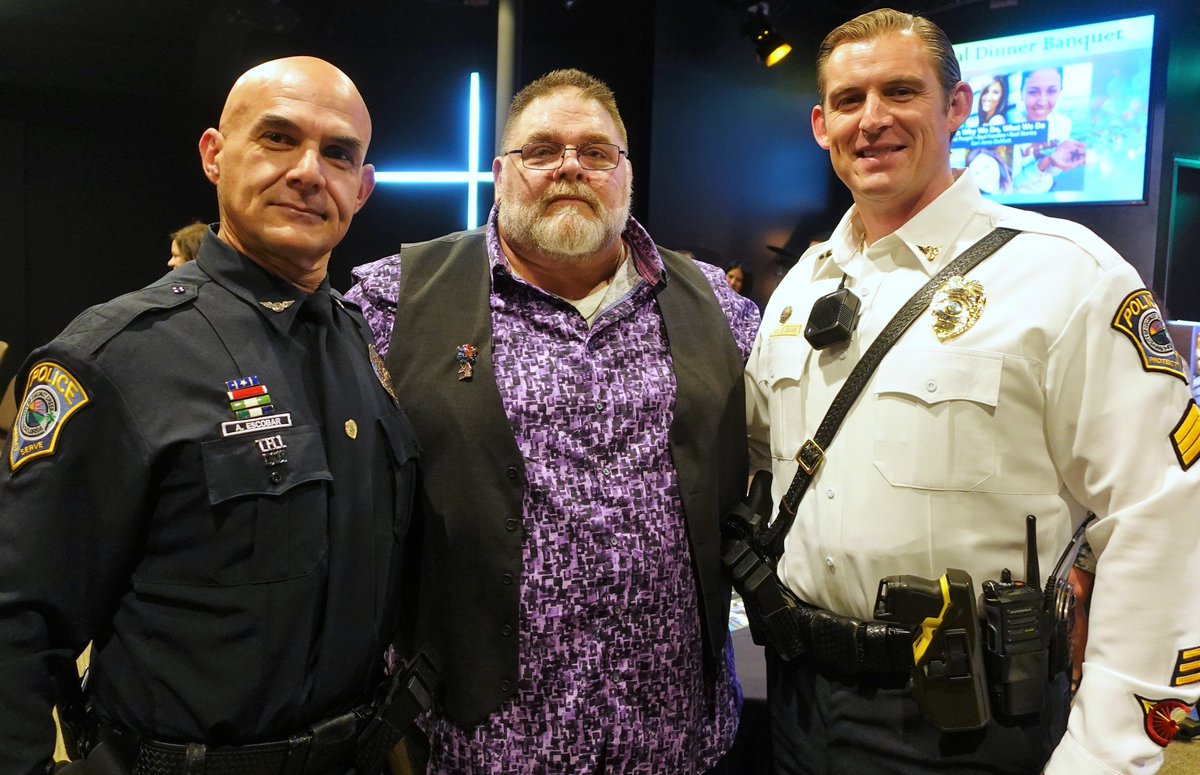 CoconutCreekPD's tweet photo. Congrats to Ofc Escobar on winning this yr's #KeriAnneDeMottFoundation #DecisionsAward. It recognizes LEOs & first responders who are doing the most to get drivers to make #GoodDecisons when they get behind the wheel, instead of choosing to drive #drunk or #impaired... #KADF2023 https://t.co/YiFJOVRcFI