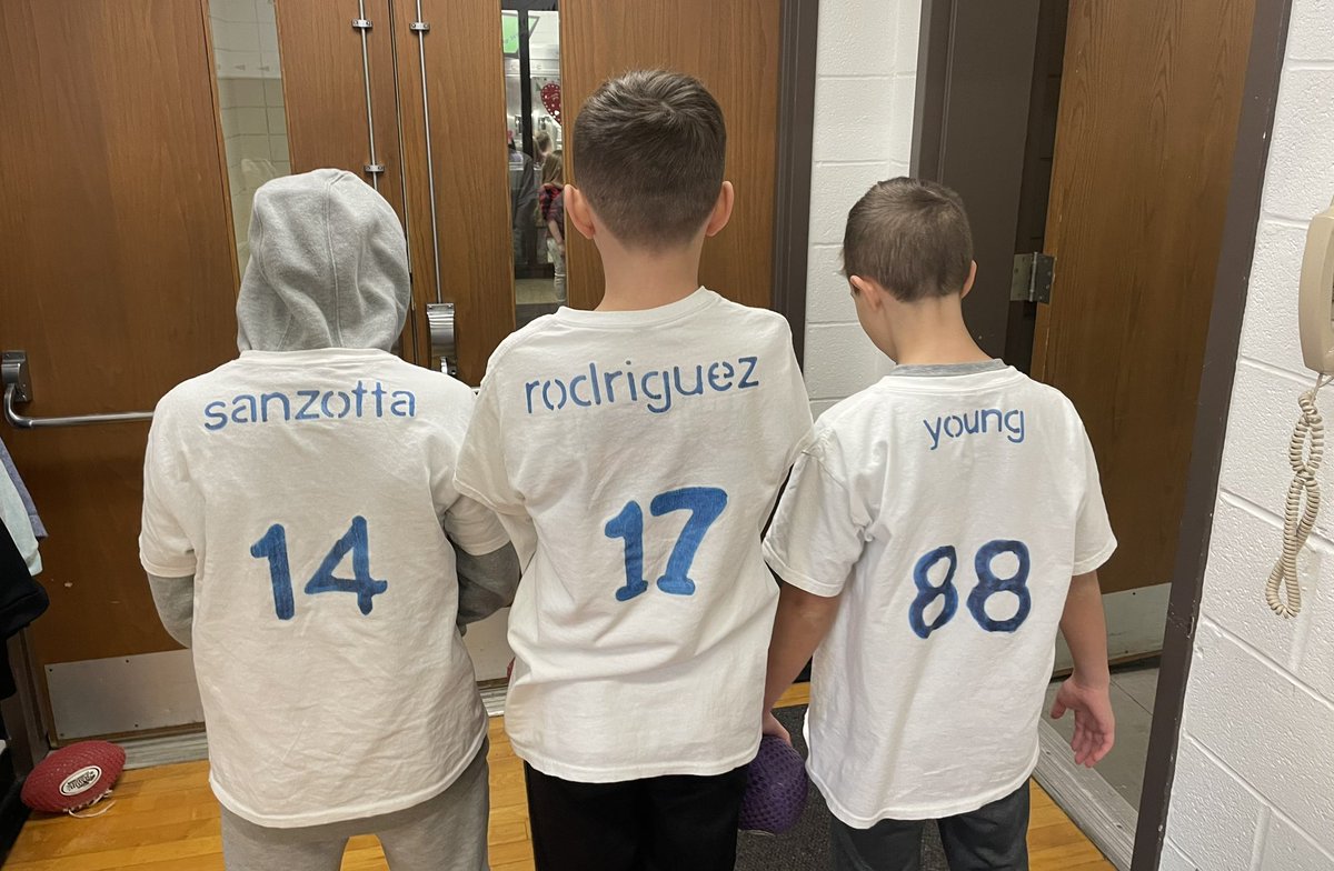 Max, Caleb and Elliot don’t mess around when it comes to recess football! Custom made “Webster State” Jerseys for today’s action. Great job fellas. 
🤣🏈⚔️<a href="/SchroederFtball/">Schroeder Football</a> #lovethisgame