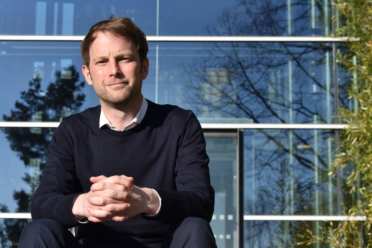 Balance of the Microverse (@microverse_exc) on Twitter photo Congratulations to Kai Papenfort <a href="/papenfortlab/">Papenfortlab</a> for receiving the ERC Consolidator Grant <a href="/ERC_Research/">European Research Council (ERC)</a> for his project "ArtRNA - Artificial RNA regulators to probe, control, and design gene regulatory networks in bacteria" 🥳#ERCCoG
➡️ microverse-cluster.de/en/news/the-ex… Congratulations to Kai Papenfort <a href="/papenfortlab/">Papenfortlab</a> for receiving the ERC Consolidator Grant <a href="/ERC_Research/">European Research Council (ERC)</a> for his project "ArtRNA - Artificial RNA regulators to probe, control, and design gene regulatory networks in bacteria" 🥳#ERCCoG
➡️ microverse-cluster.de/en/news/the-ex…