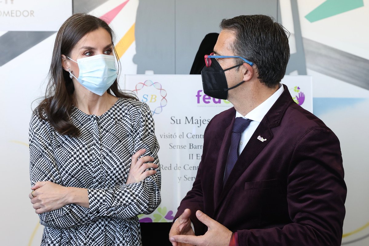 La Reina preside, en Petrer (Alicante), el II Encuentro Nacional de la Red de Centros de atención directa y Servicios Especializados de la Federación Española de Enfermedades Raras (FEDER).

➡️casareal.es/ES/Actividades…