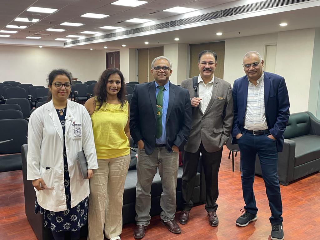 AjayMohanAIIMS's tweet photo. Organising team of Acute Critical Care Course in AIIMS New Delhi 
Blessed &amp; lucky to meet &amp; learn a lot from the stalwarts of Surgery 
1.5 days of power packed Surgical rock show it was !
Hope all medical students get such good quality of training before they begin their career https://t.co/uUoLnXlFSu